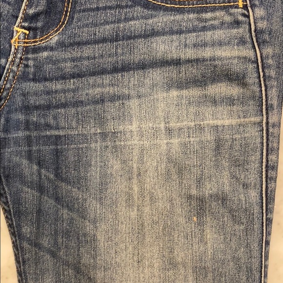 Sold - Picture 3 of 6